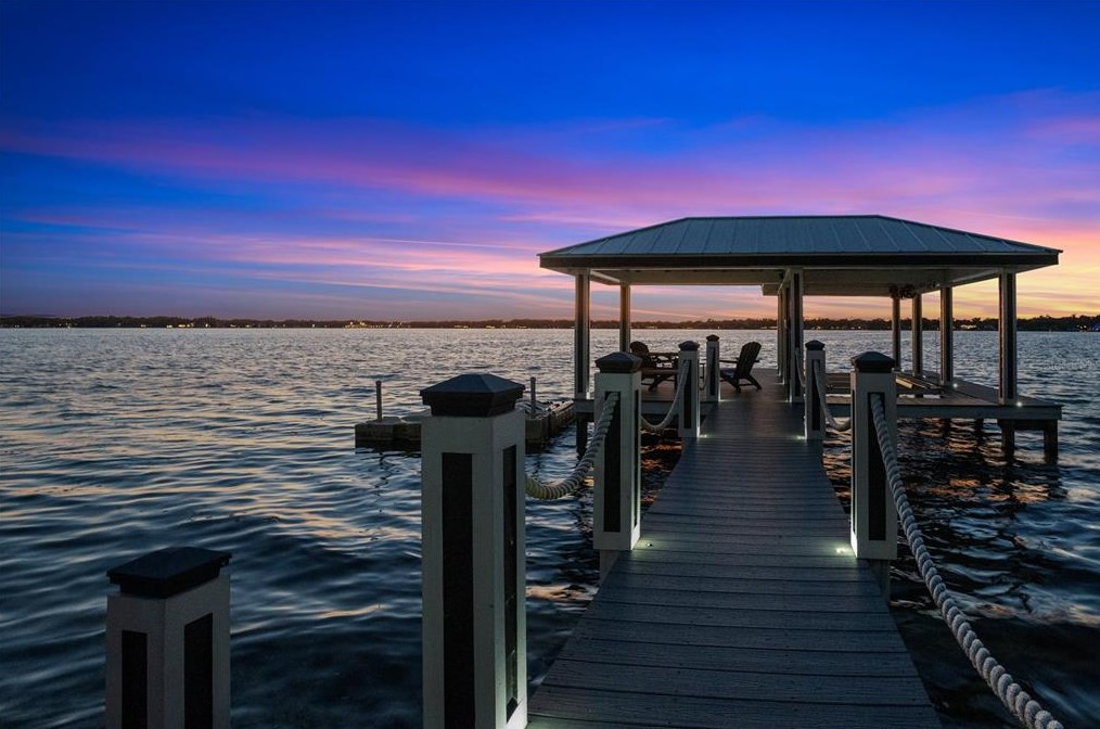 2203 Hoffner Ave, Orlando FL  32809-3533 exterior