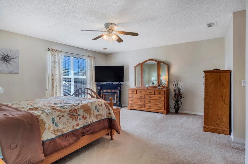 6 Flatfish Dr, Kissimmee FL  34759-4850 exterior