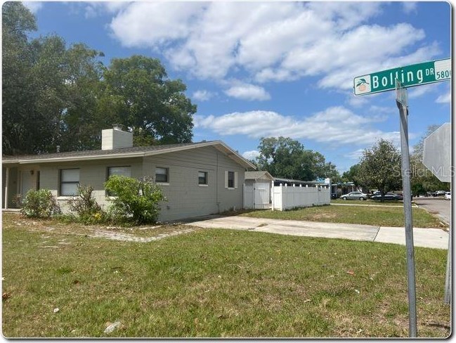 5847 Bolling Dr, Orlando FL 32808-6010 exterior