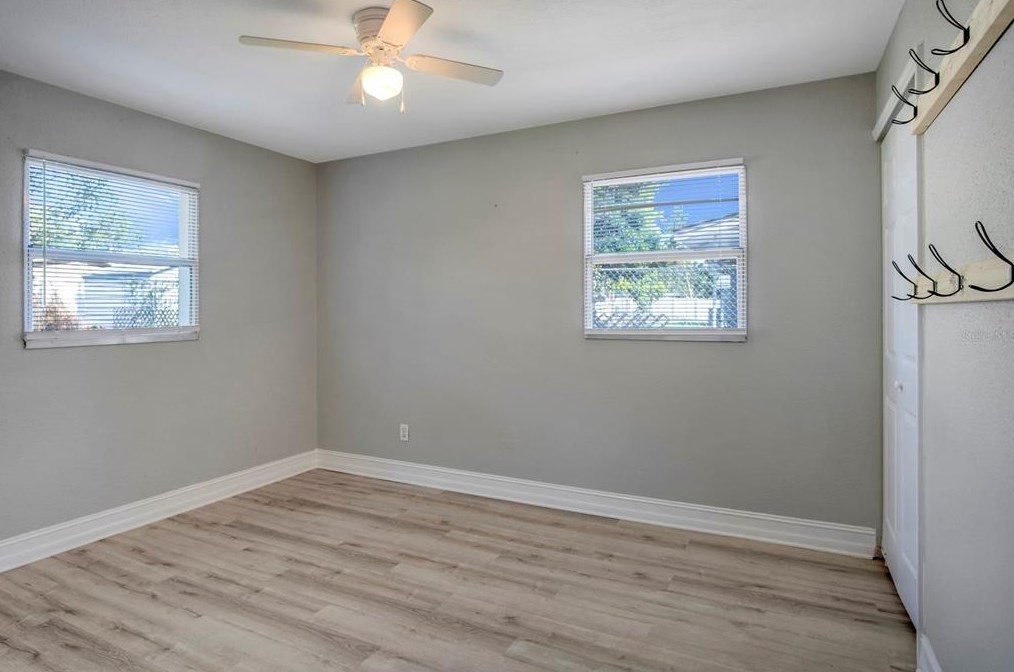 825 Pearl Dr, Mount Dora FL  32757-4611 exterior