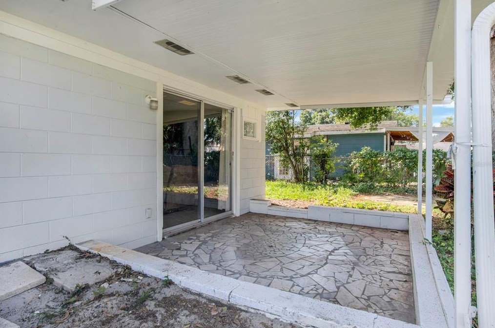 825 Pearl Dr, Mount Dora FL  32757-4611 exterior