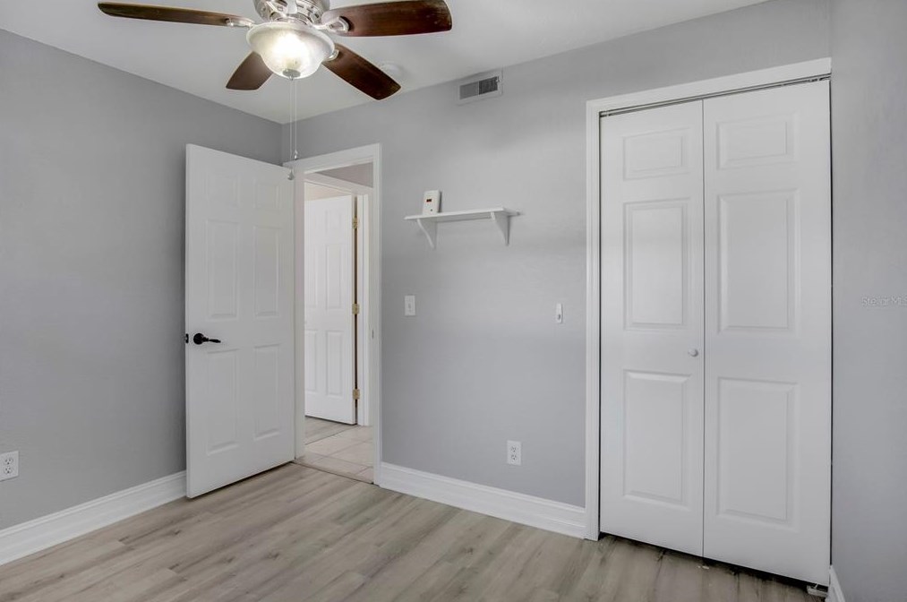 825 Pearl Dr, Mount Dora FL  32757-4611 exterior