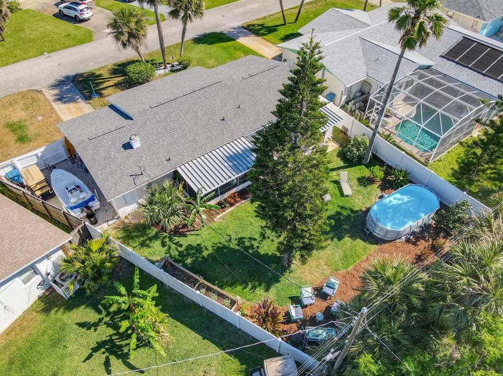 18 Ocean Crst Dr, Ormond Beach FL  32176-3116 exterior