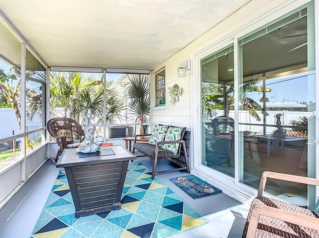 18 Ocean Crst Dr, Ormond Beach FL  32176-3116 exterior