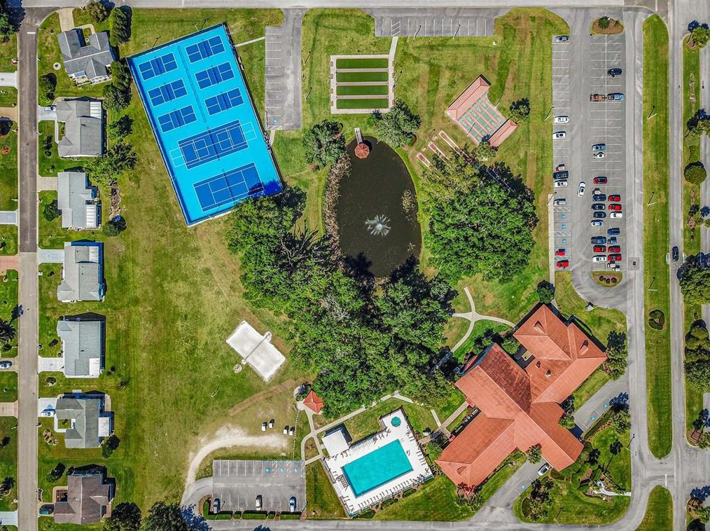 17509 96 Ct, Summerfield FL  34491-6432 exterior