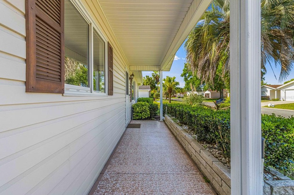 17509 96 Ct, Summerfield FL  34491-6432 exterior