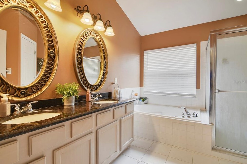 13510 Emeraldview Dr, Orlando FL 32828-8409 exterior