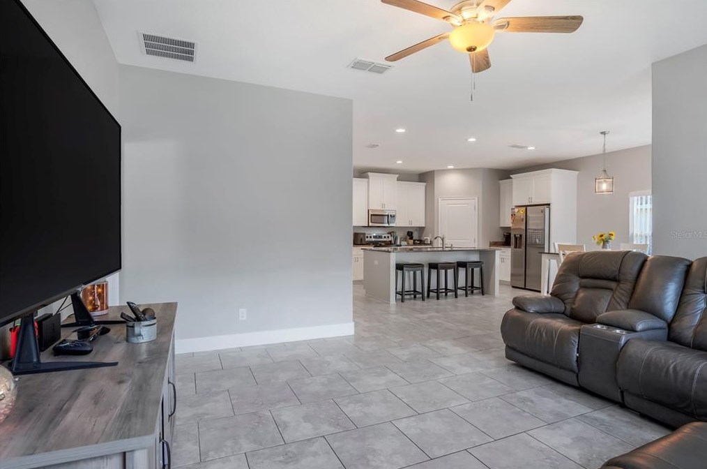 1375 17th St, Saint Cloud FL  34769-4327 exterior