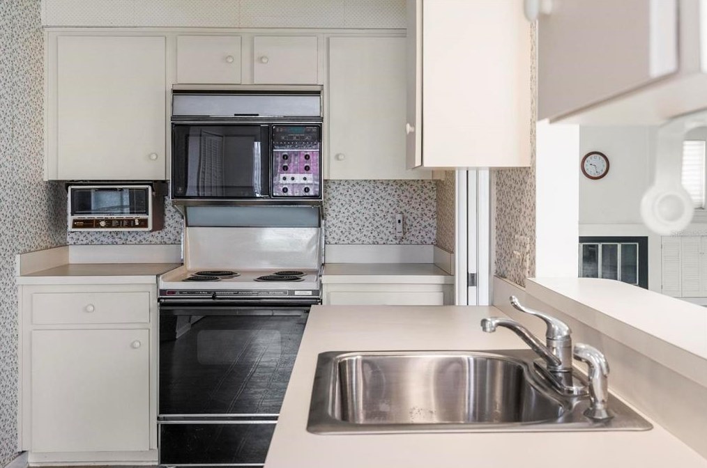 2614 Bent Hickory Cir, Longwood FL  32779-3627 exterior