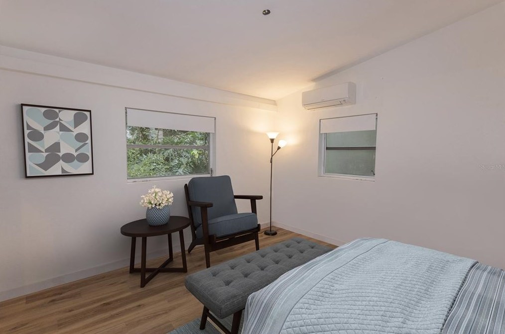 1610 Cloverlawn Ave, Orlando FL  32806-2466 exterior