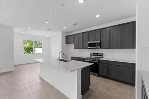 9593 Vibrant Ln, Venice, FL 34292 - Photo 3