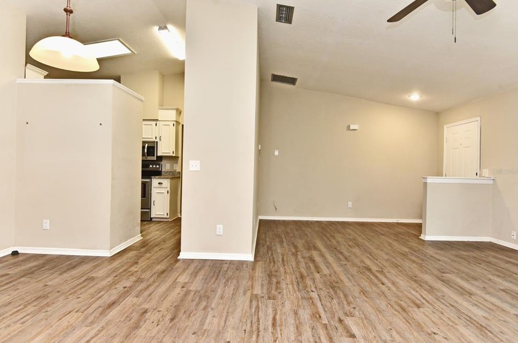 101 Windsong Ct, Lake Mary FL  32746-3330 exterior