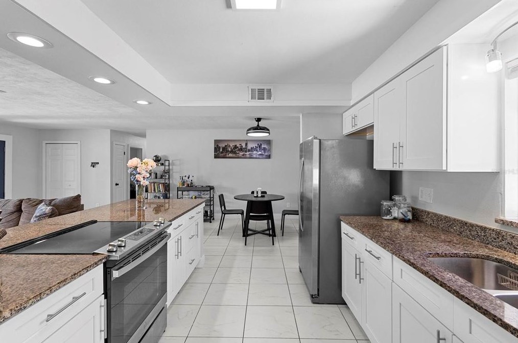 674 Wing Ter, Deltona FL  32725-7038 exterior