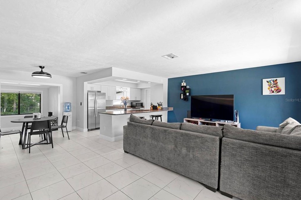 674 Wing Ter, Deltona FL  32725-7038 exterior