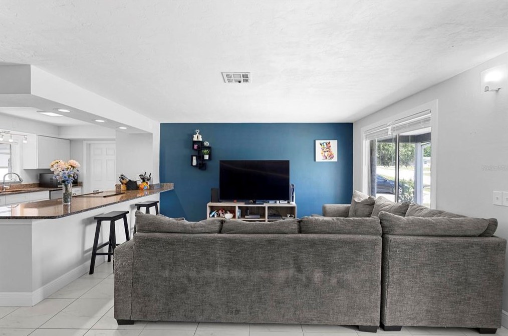 674 Wing Ter, Deltona FL  32725-7038 exterior