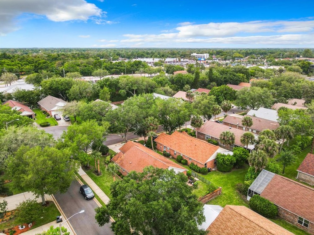 38 Old Macon Dr, Ormond Beach FL  32174-7399 exterior