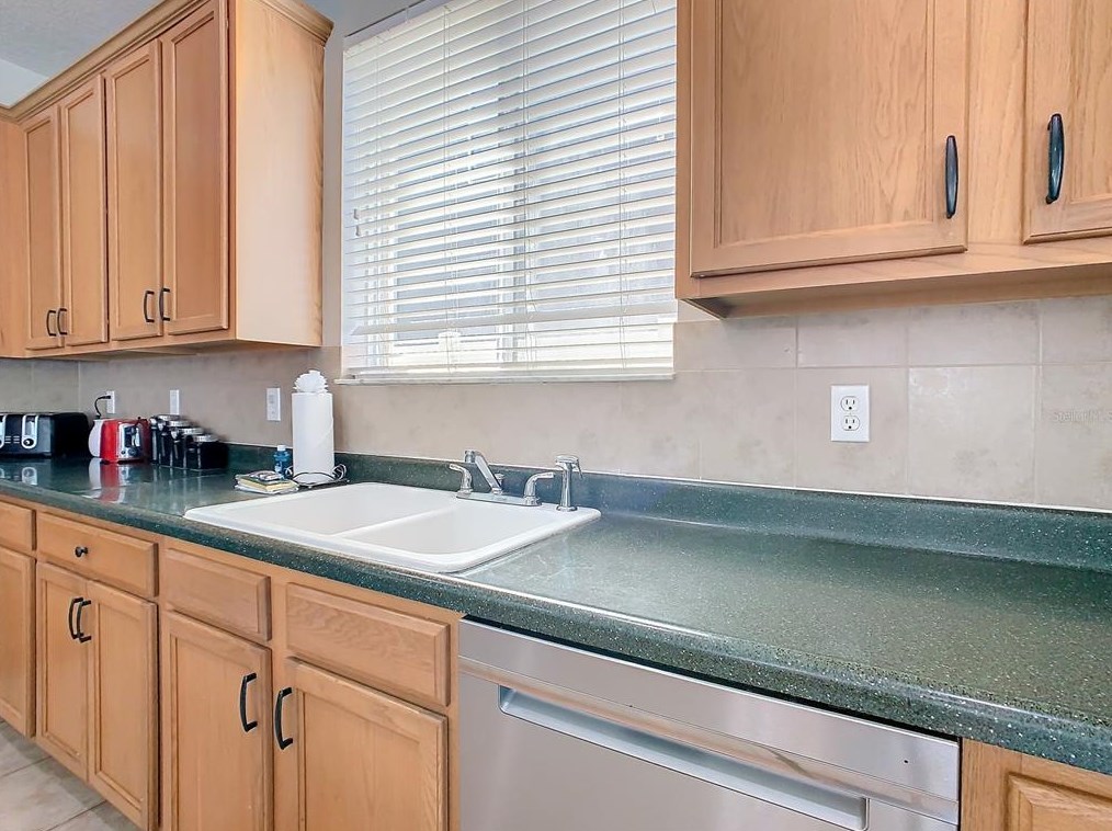 615 Kettering Rd, Davenport FL  33897-7740 exterior