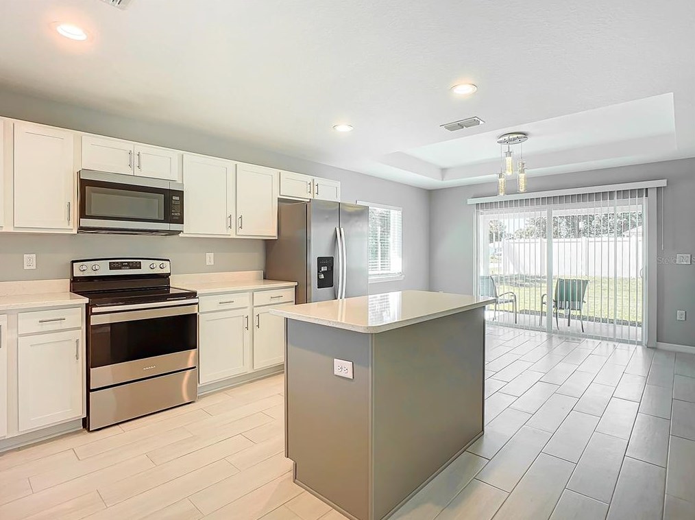 2532 Sabal Palm Dr, Edgewater FL  32141-4916 exterior