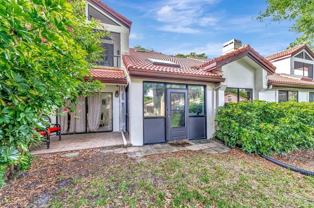 546 Via Fontana Dr, Altamonte Springs FL  32714-3173 exterior
