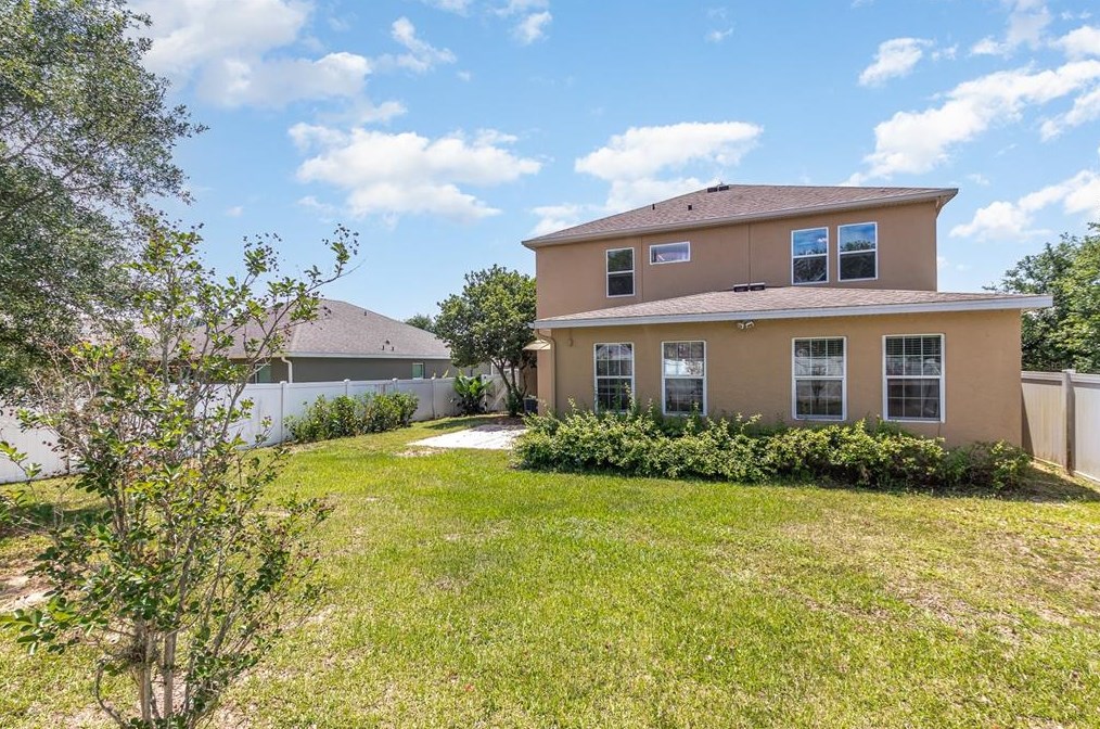 3291 Zander Dr, Grand Island FL  32735-9019 exterior