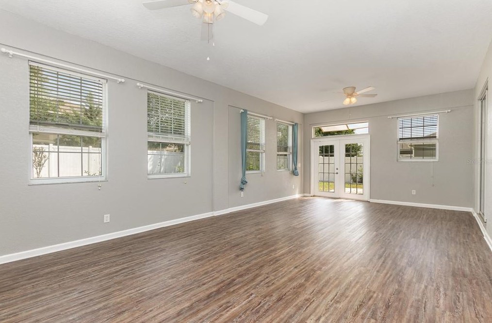 3291 Zander Dr, Grand Island FL  32735-9019 exterior