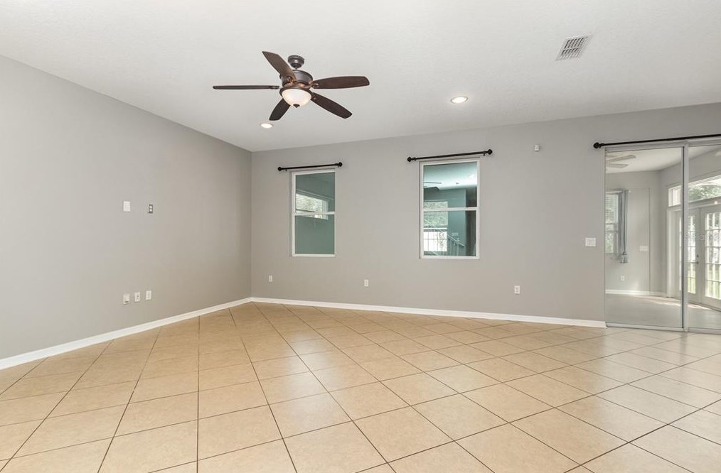 3291 Zander Dr, Grand Island FL  32735-9019 exterior