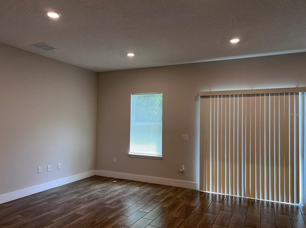 140 17th St, Apopka FL  32703-7119 exterior