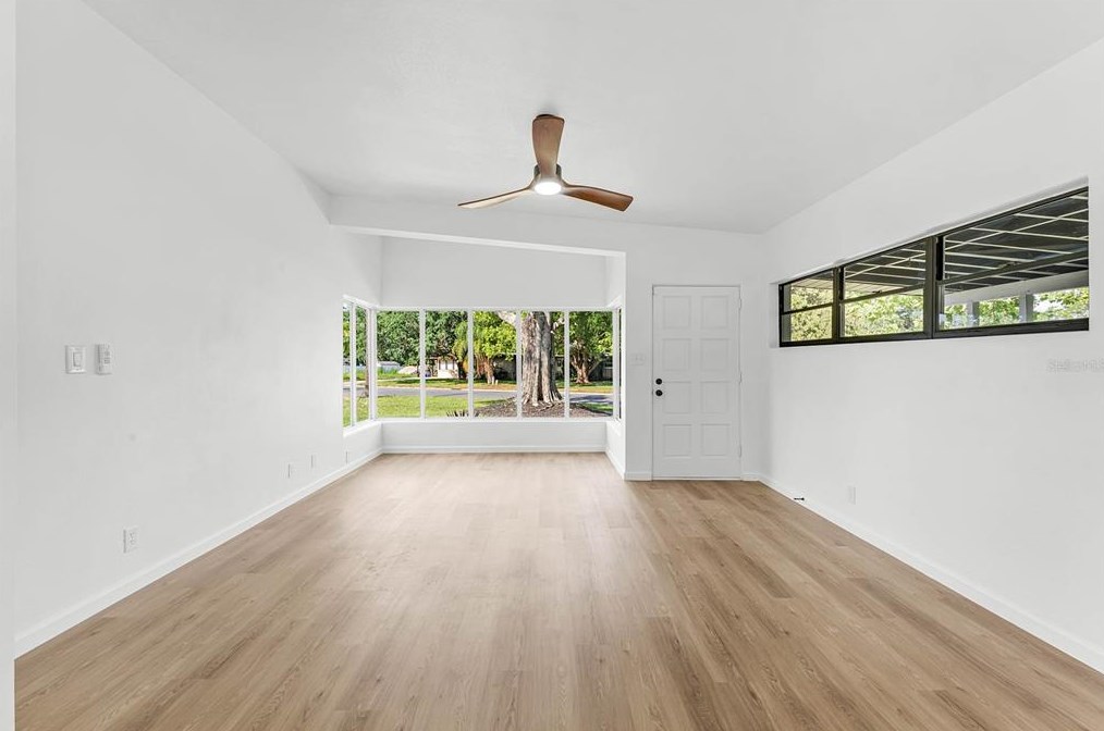 100 Pinecrest Dr, Sanford FL  32773-5446 exterior