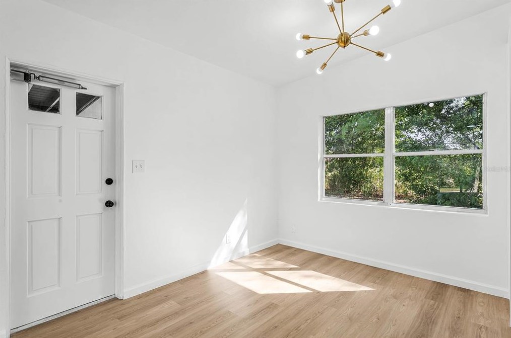 100 Pinecrest Dr, Sanford FL  32773-5446 exterior