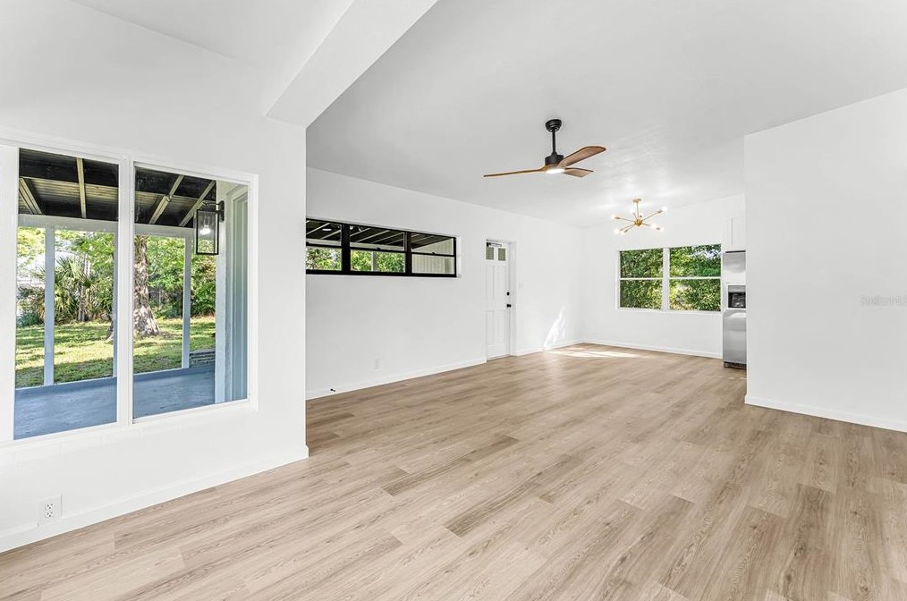 100 Pinecrest Dr, Sanford FL  32773-5446 exterior