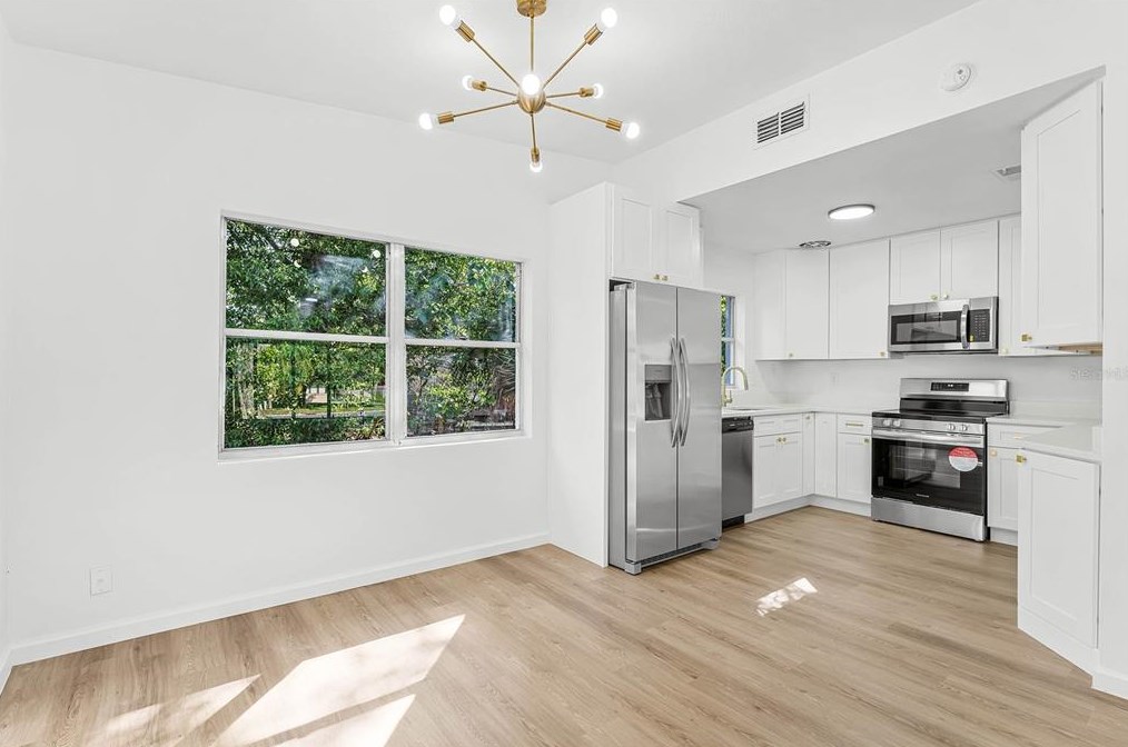 100 Pinecrest Dr, Sanford FL  32773-5446 exterior