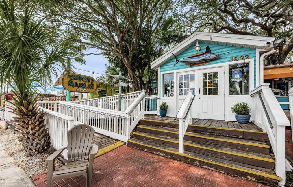 1332 Florida Ave, Palm Harbor FL  34683-4521 exterior