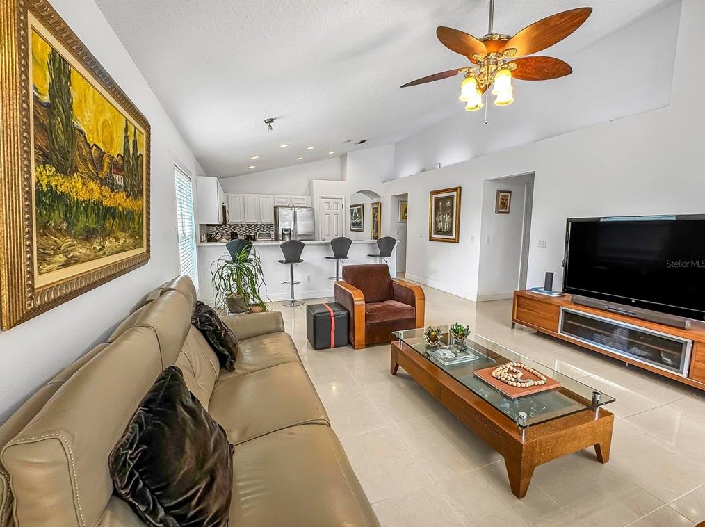 13005 Entrada Dr, Orlando FL 32837-4700 exterior