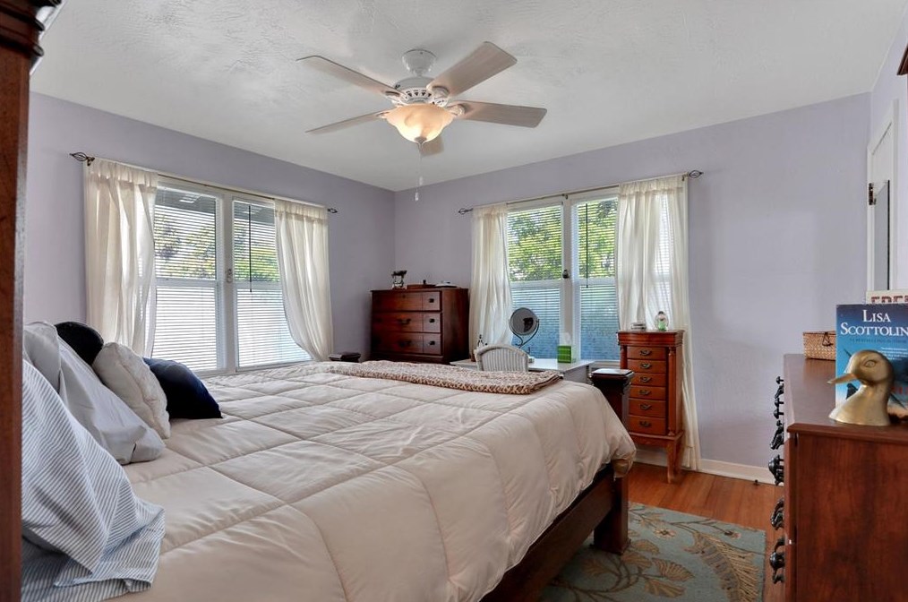 944 Daytona Ave, Daytona Beach FL 32117-3725 exterior