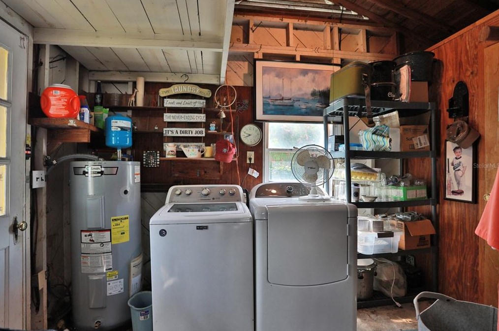 944 Daytona Ave, Daytona Beach FL 32117-3725 exterior