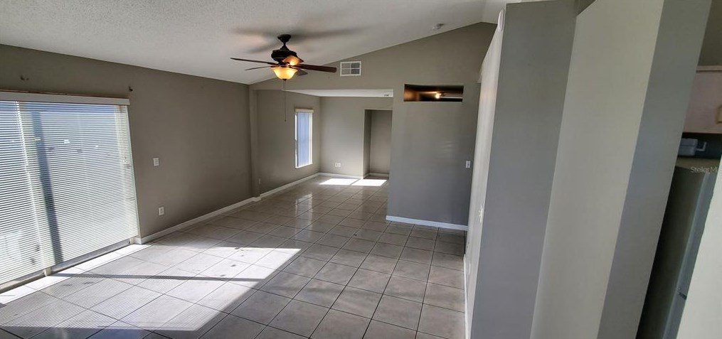 2370 Harbor Town Dr, Kissimmee FL  34744-5137 exterior