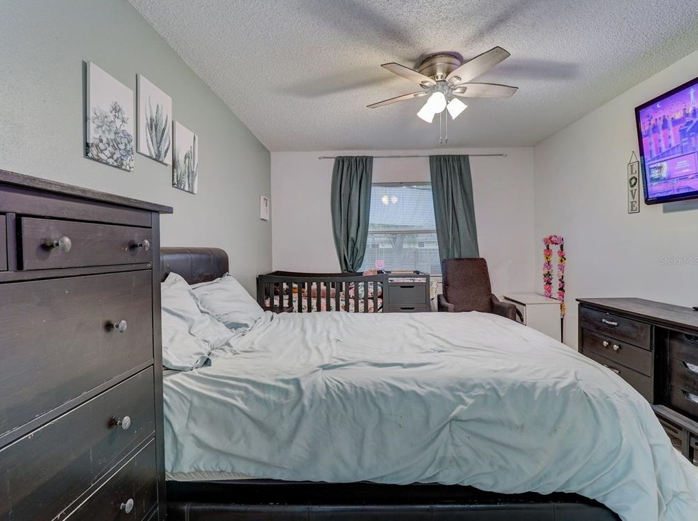 483 Oslo Dr, Deltona FL  32725-8283 exterior