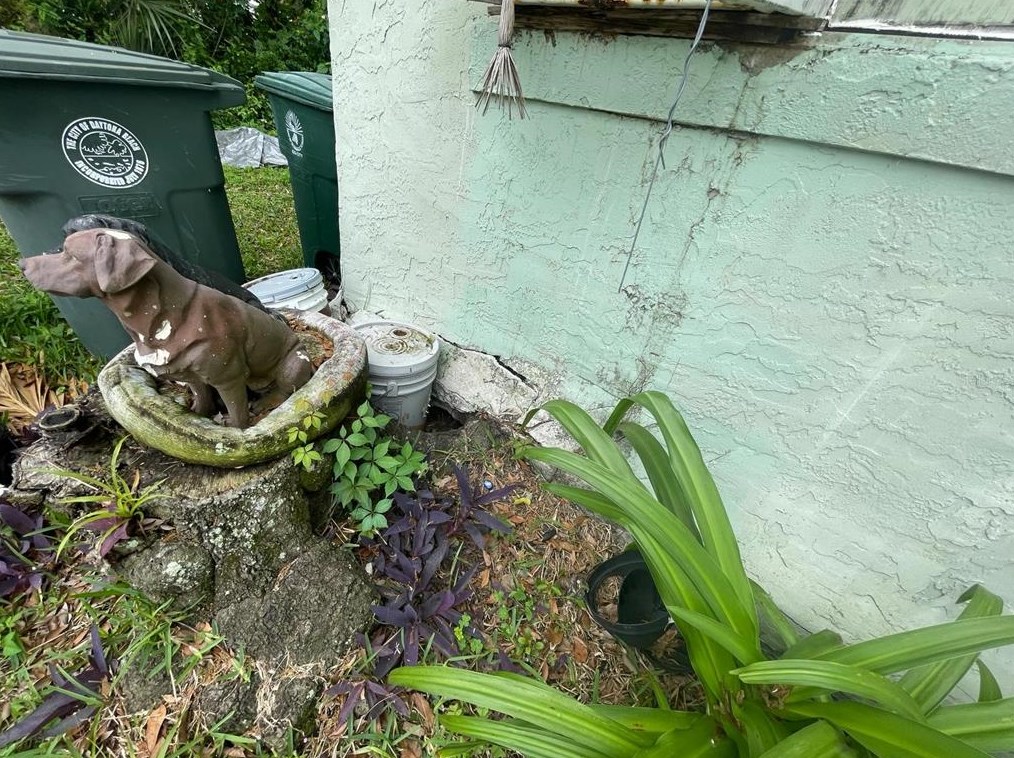 824 Mulberry St, Daytona Beach FL 32114-2172 exterior