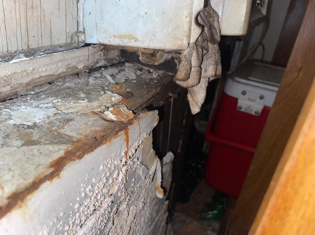 824 Mulberry St, Daytona Beach FL 32114-2172 exterior