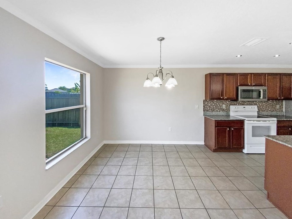 1873 Holton Rd, Lakeland FL  33810-3860 exterior