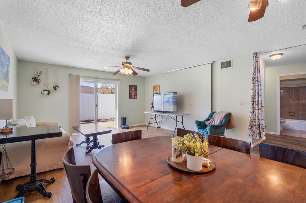 205 Dorchester Sq, Lake Mary FL  32746-4216 exterior