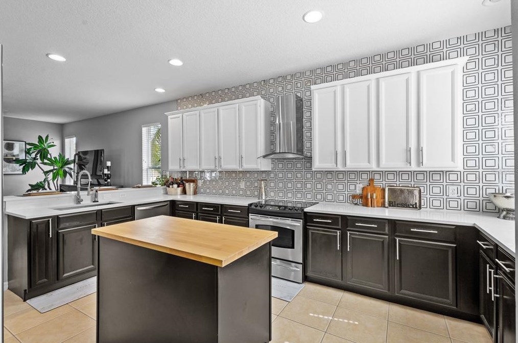 566 Hiawatha Palm Pl, Apopka FL  32712-3314 exterior