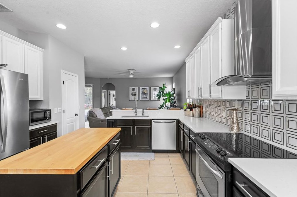 566 Hiawatha Palm Pl, Apopka FL  32712-3314 exterior