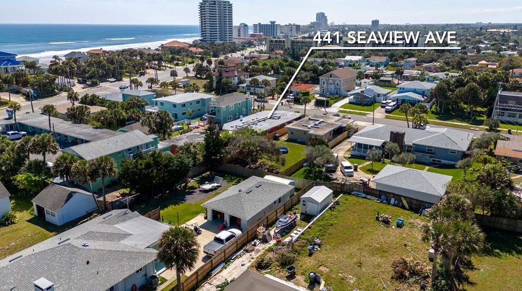 441 Seaview Ave, Daytona Beach FL  32118-3431 exterior