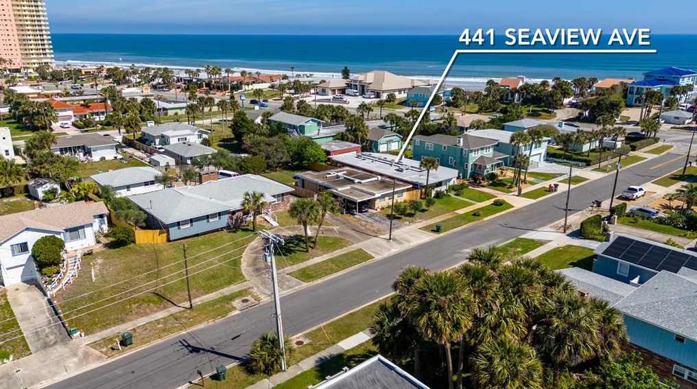 441 Seaview Ave, Daytona Beach FL  32118-3431 exterior