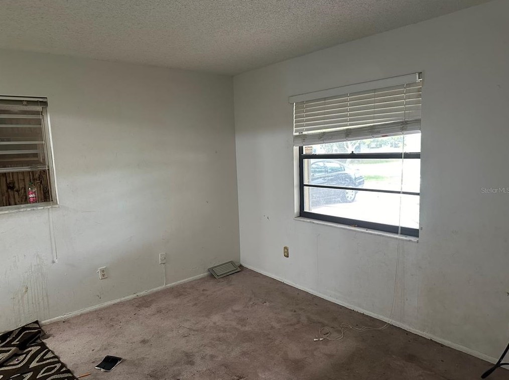 2105 Messina Ave, Orlando FL 32811-5534 exterior