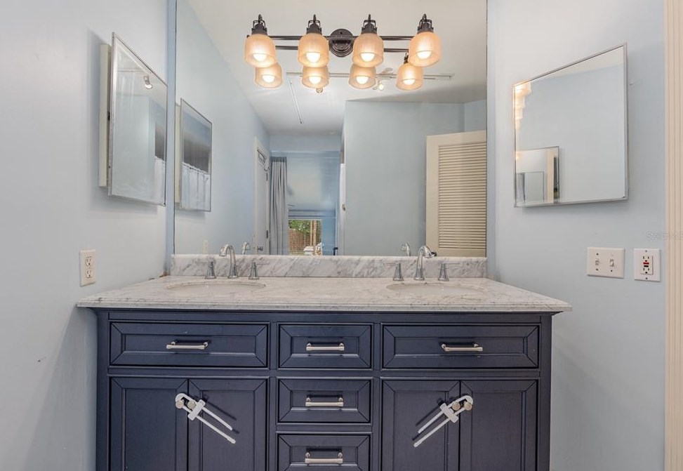 2422 Musselwhite Ave, Orlando FL  32804-5014 exterior