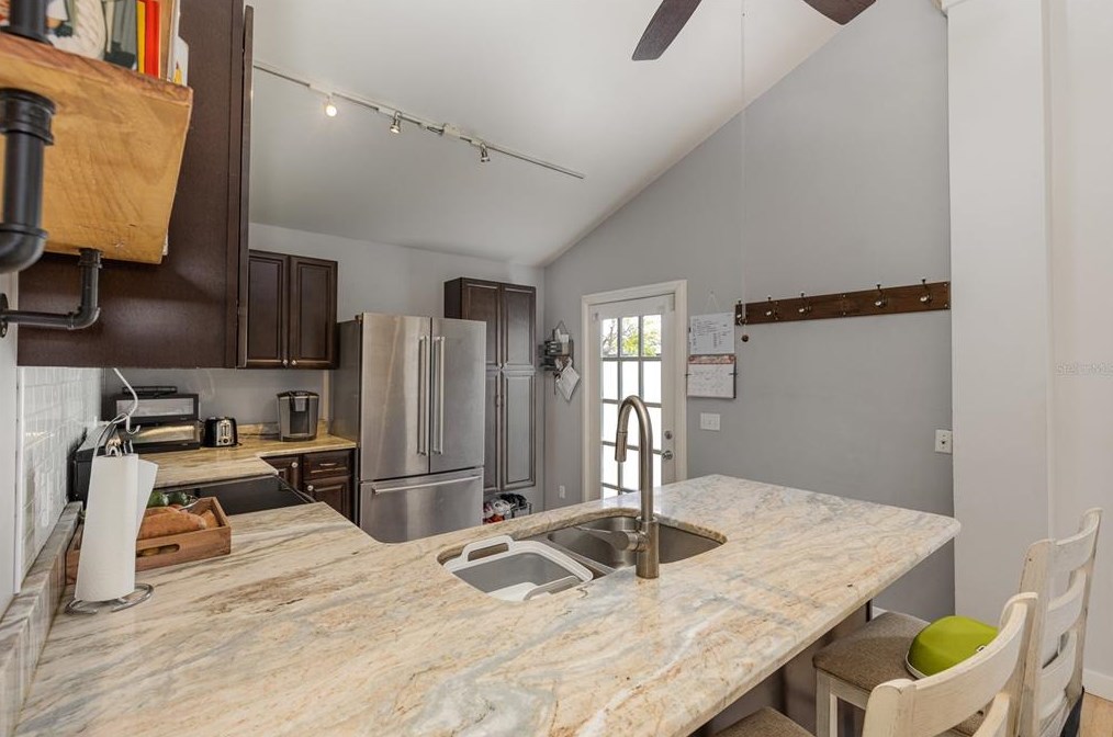 2422 Musselwhite Ave, Orlando FL  32804-5014 exterior