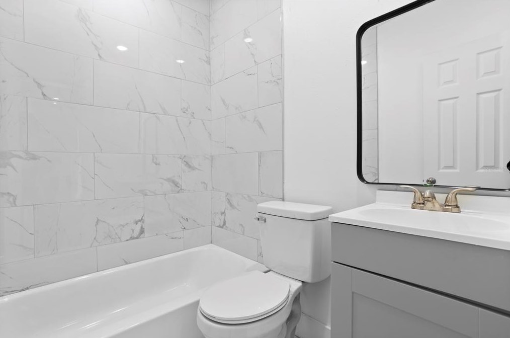 112 Avocado, Sanford FL  32771-2353 exterior