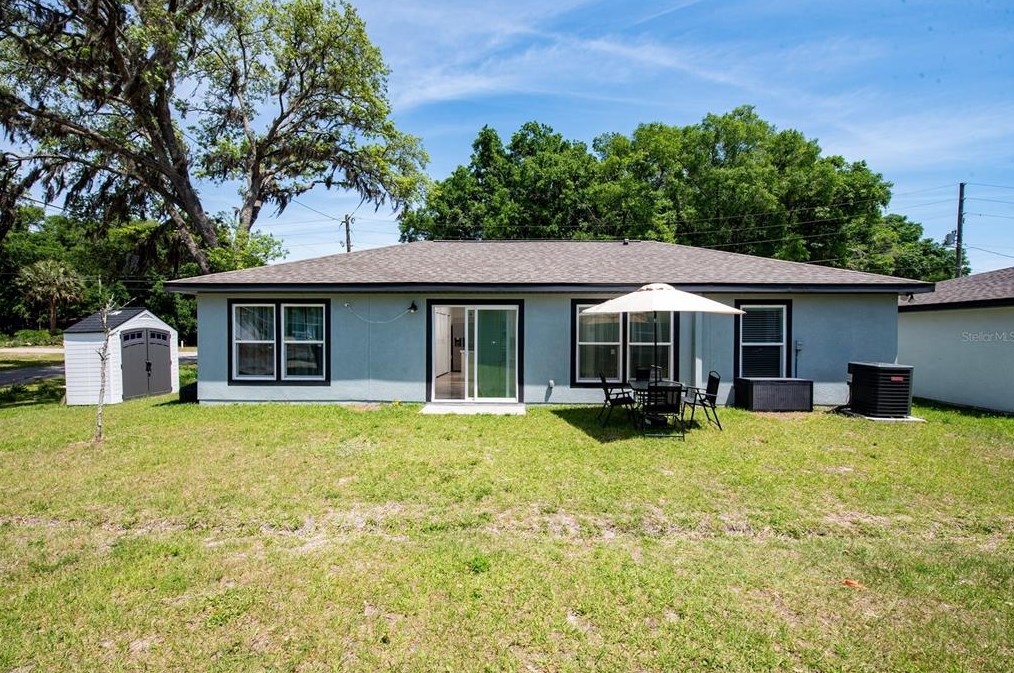 1332 Highland Ave, Apopka FL  32703-0071 exterior